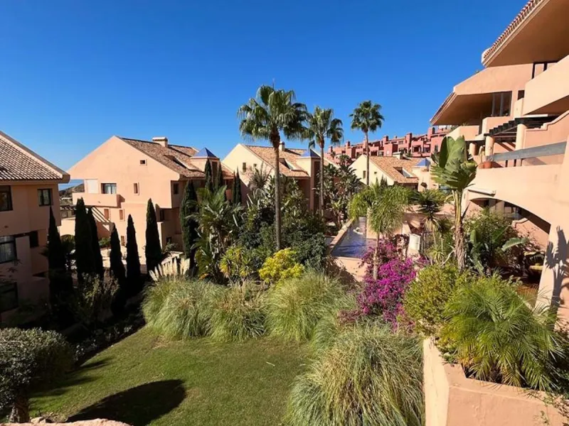 Beautiful holiday apartment, located in Calahonda Alto surrounded by tropical gardens and waterfalls.