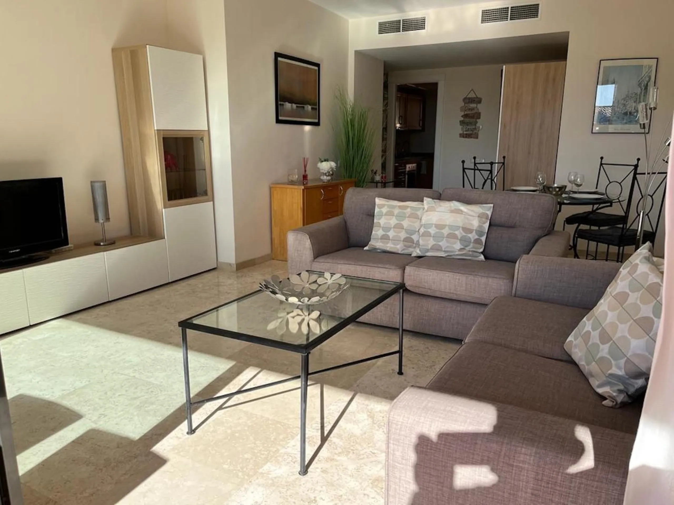 Beautiful holiday apartment, located in Calahonda Alto surrounded by tropical gardens and waterfalls.