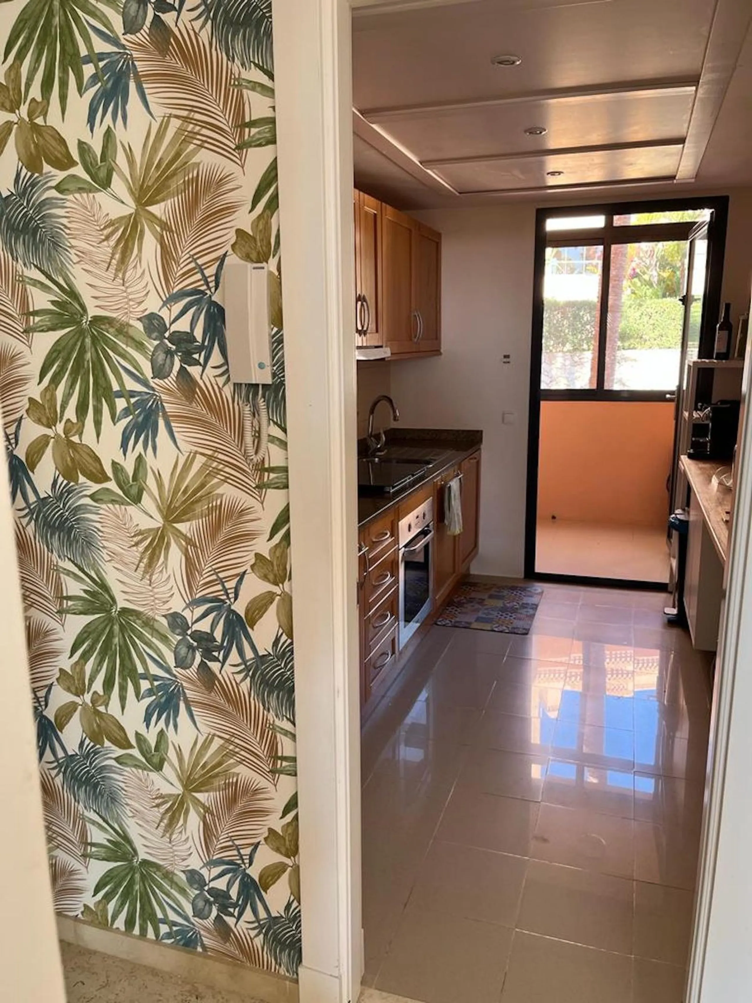 Beautiful holiday apartment, located in Calahonda Alto surrounded by tropical gardens and waterfalls.