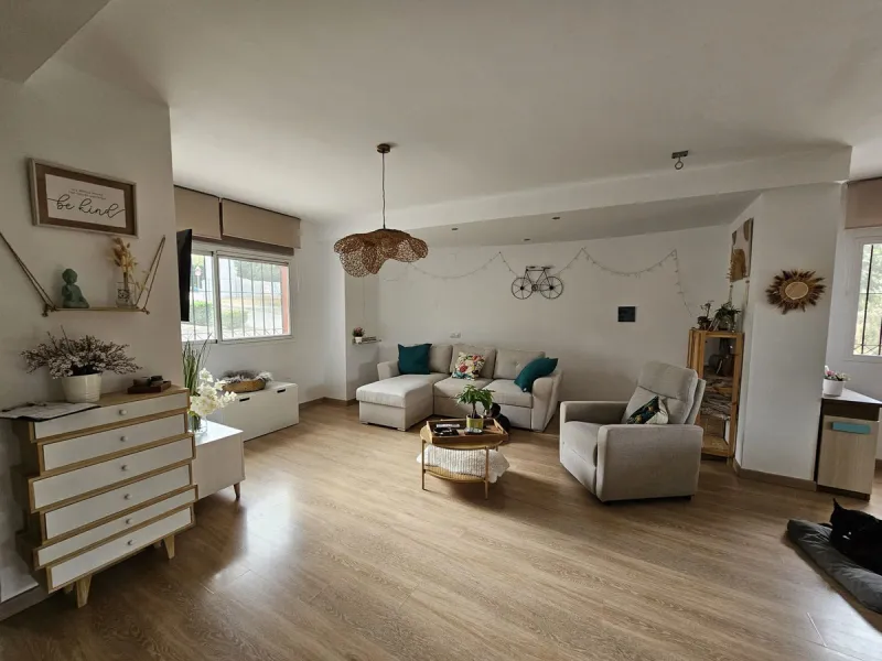 Beautiful Corner Townhouse in El Peñón, Alhaurín de la Torre