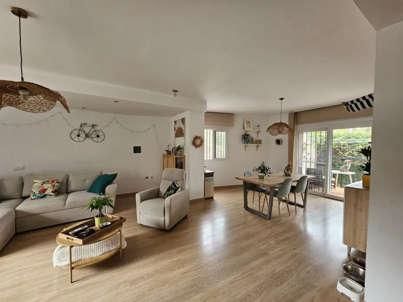 Beautiful Corner Townhouse in El Peñón, Alhaurín de la Torre