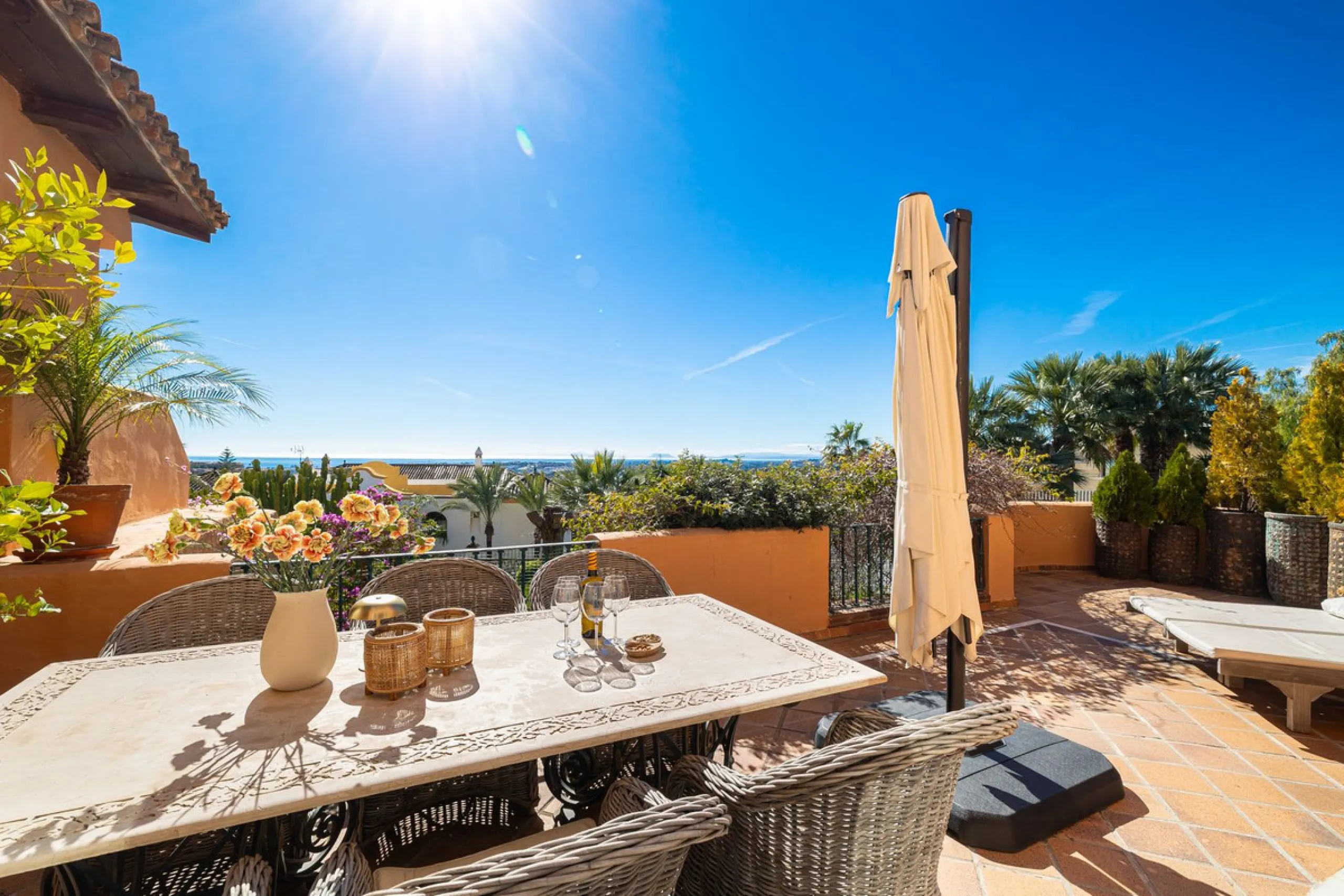 Apartment - Ground Floor Apartment в продаже в Marbella, Málaga. В доме 3 спален и 2 ванных комнат. Площадь дома 217 м²