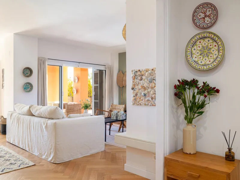 Apartment - Ground Floor Apartment в продаже в Marbella, Málaga. В доме 3 спален и 2 ванных комнат. Площадь дома 217 м²
