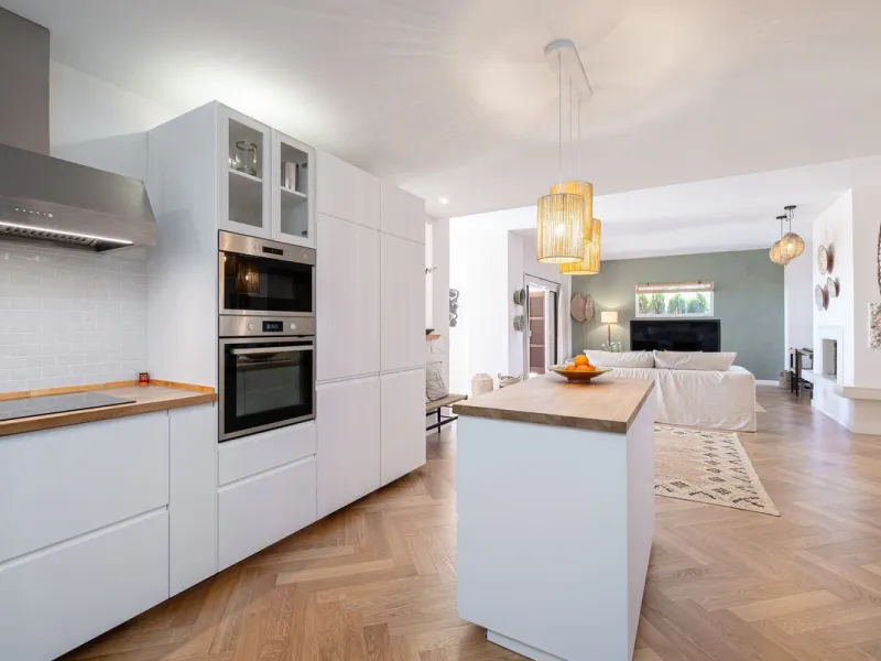 Apartment - Ground Floor Apartment в продаже в Marbella, Málaga. В доме 3 спален и 2 ванных комнат. Площадь дома 217 м²