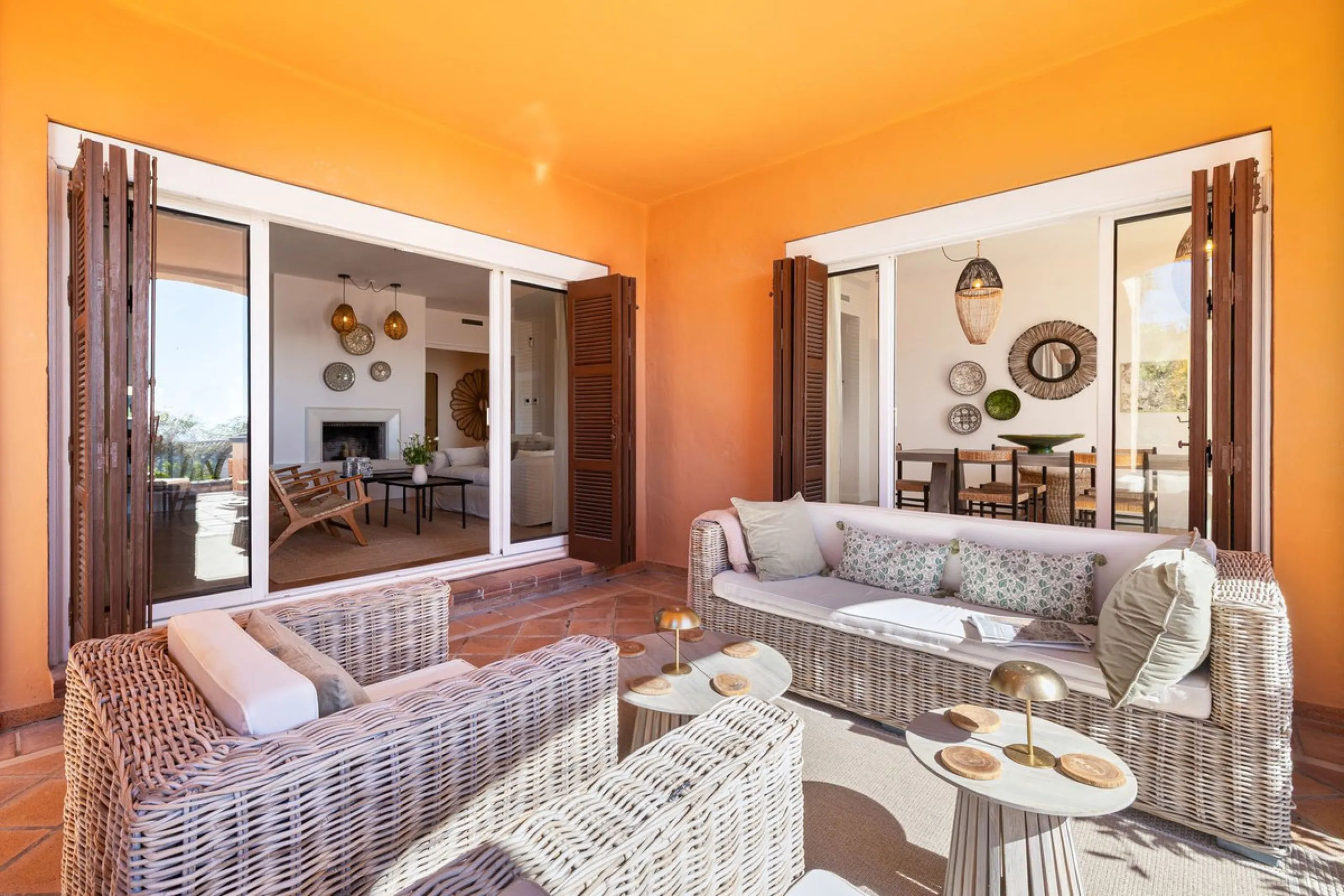 Apartment - Ground Floor Apartment в продаже в Marbella, Málaga. В доме 3 спален и 2 ванных комнат. Площадь дома 217 м²