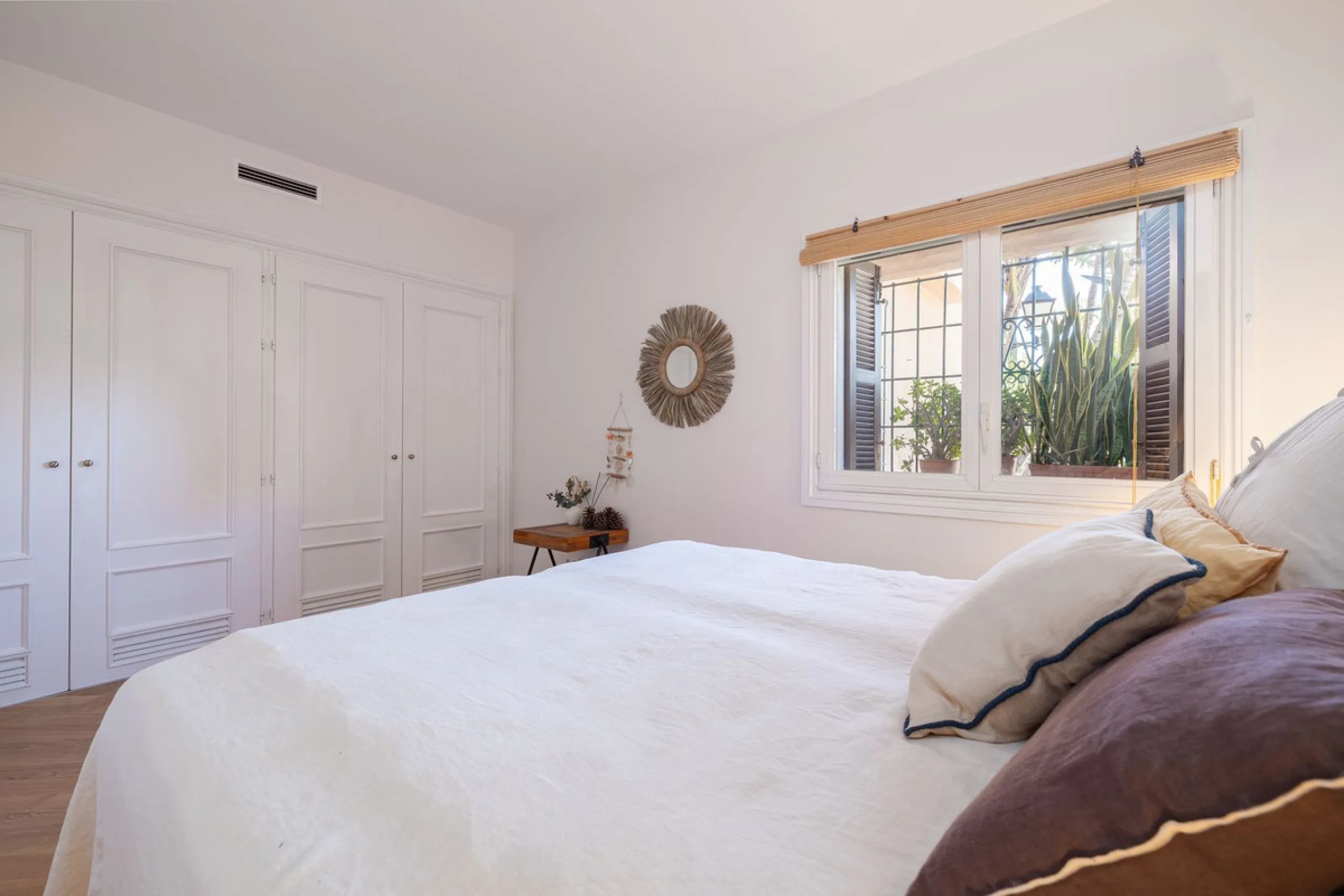 Apartment - Ground Floor Apartment в продаже в Marbella, Málaga. В доме 3 спален и 2 ванных комнат. Площадь дома 217 м²