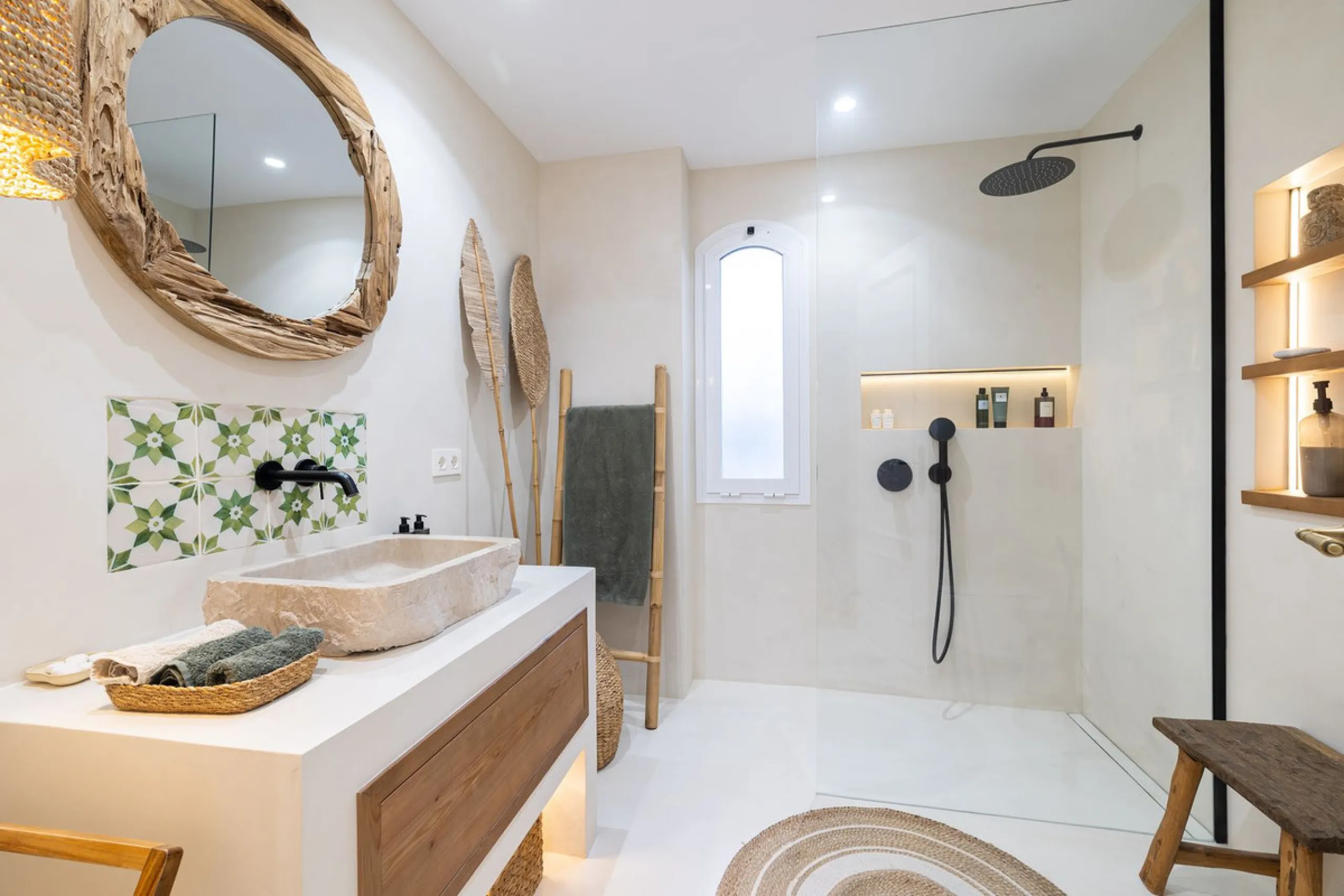 Apartment - Ground Floor Apartment в продаже в Marbella, Málaga. В доме 3 спален и 2 ванных комнат. Площадь дома 217 м²