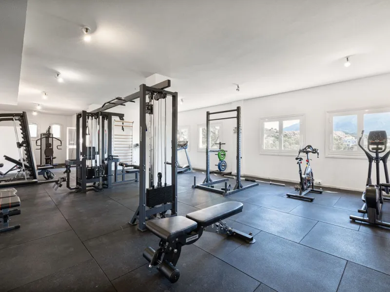 Apartment - Ground Floor Apartment в продаже в Marbella, Málaga. В доме 3 спален и 2 ванных комнат. Площадь дома 217 м²