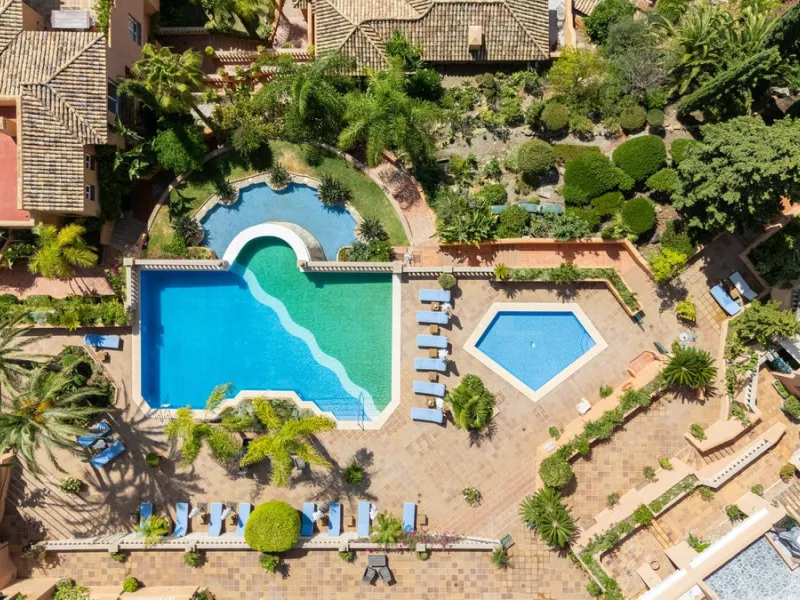 Apartment - Ground Floor Apartment в продаже в Marbella, Málaga. В доме 3 спален и 2 ванных комнат. Площадь дома 217 м²