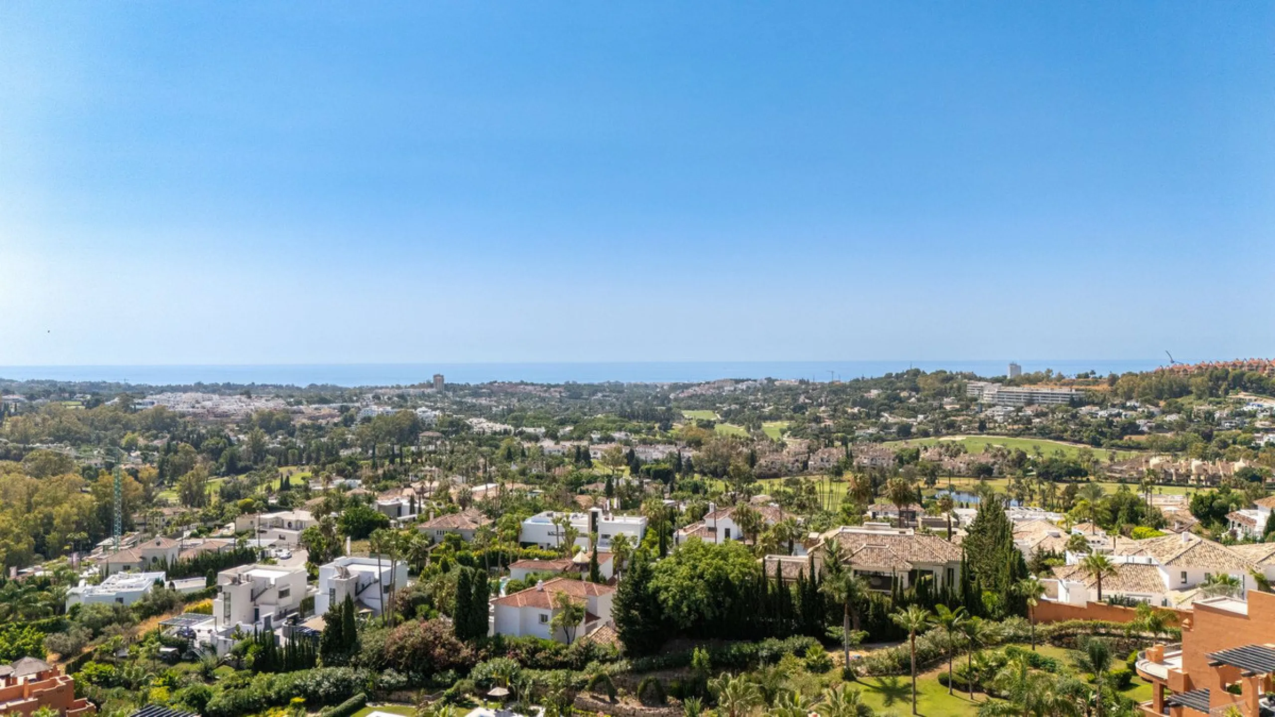 Apartment - Ground Floor Apartment в продаже в Marbella, Málaga. В доме 3 спален и 2 ванных комнат. Площадь дома 217 м²