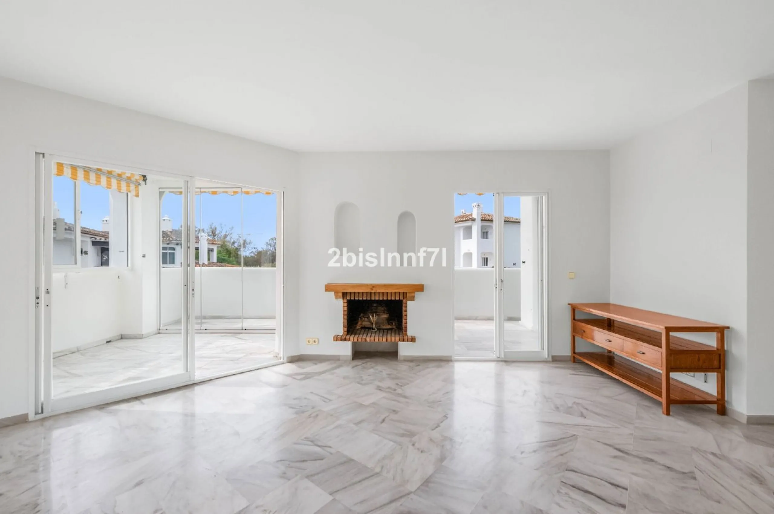 Apartment - Middle Floor Apartment в продаже в Marbella, Málaga. В доме 2 спален и 2 ванных комнат. Площадь дома 92 м²