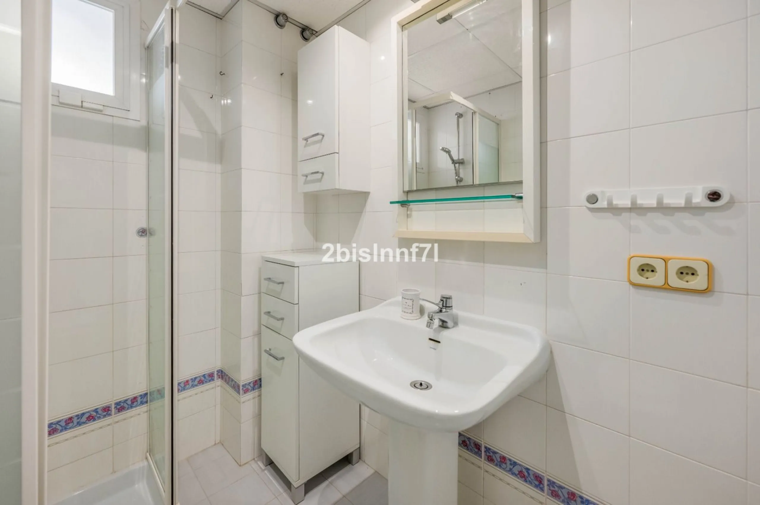 Apartment - Middle Floor Apartment в продаже в Marbella, Málaga. В доме 2 спален и 2 ванных комнат. Площадь дома 92 м²
