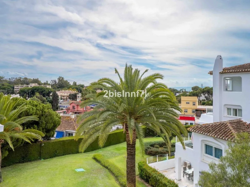 Apartment - Middle Floor Apartment в продаже в Marbella, Málaga. В доме 2 спален и 2 ванных комнат. Площадь дома 92 м²
