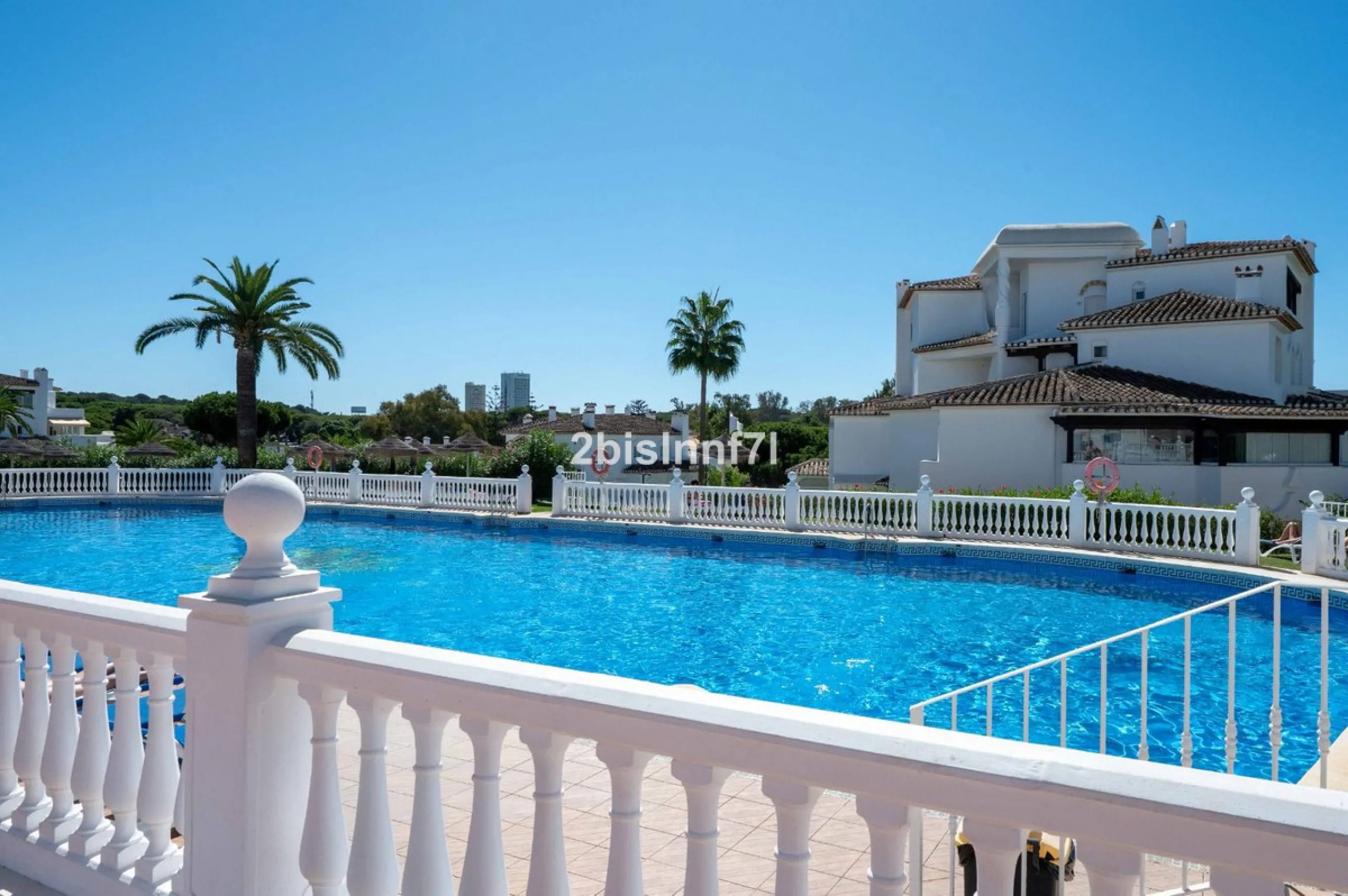 Apartment - Middle Floor Apartment в продаже в Marbella, Málaga. В доме 2 спален и 2 ванных комнат. Площадь дома 92 м²