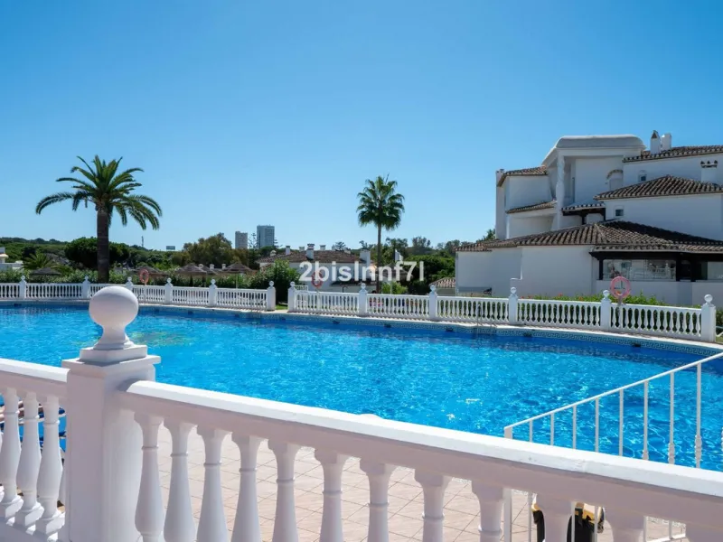 Apartment - Middle Floor Apartment в продаже в Marbella, Málaga. В доме 2 спален и 2 ванных комнат. Площадь дома 92 м²