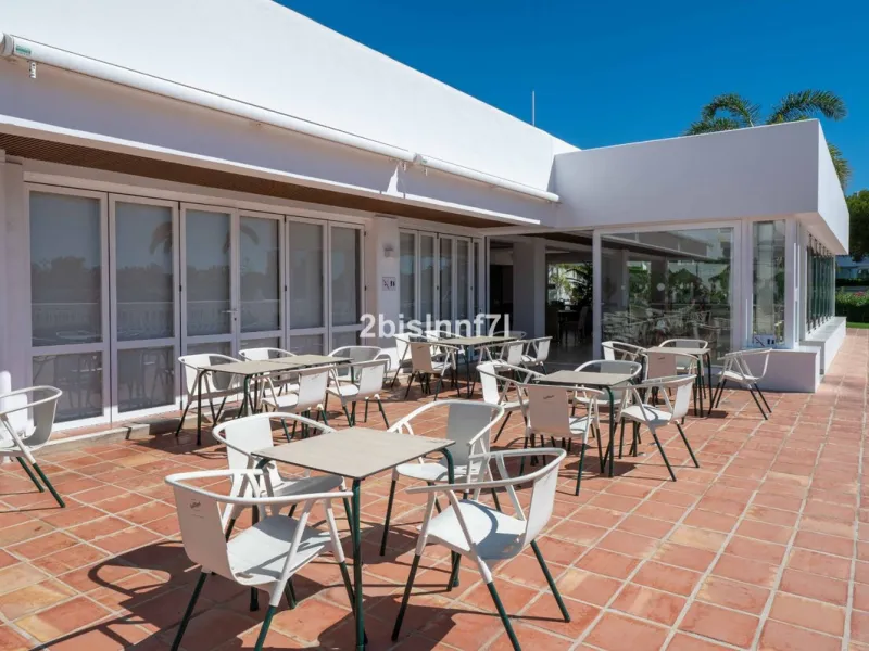 Apartment - Middle Floor Apartment в продаже в Marbella, Málaga. В доме 2 спален и 2 ванных комнат. Площадь дома 92 м²
