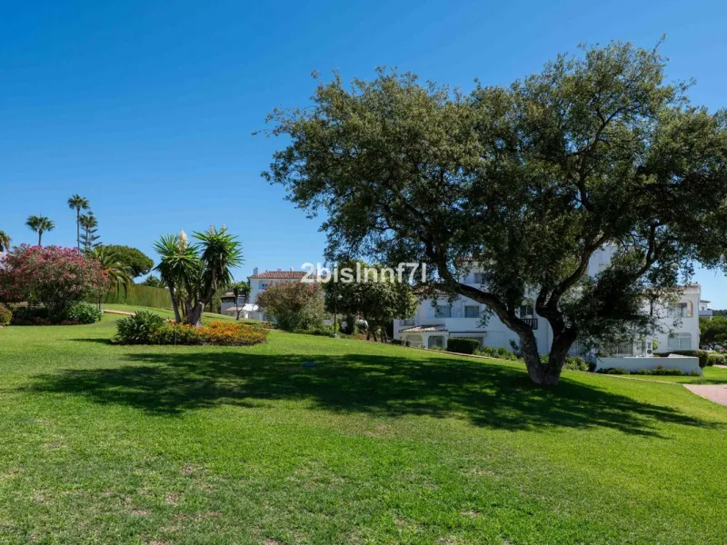 Apartment - Middle Floor Apartment в продаже в Marbella, Málaga. В доме 2 спален и 2 ванных комнат. Площадь дома 92 м²