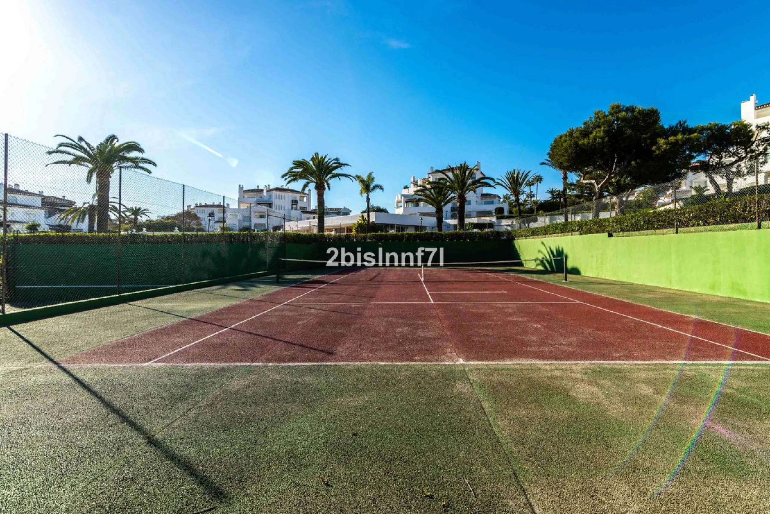 Apartment - Middle Floor Apartment в продаже в Marbella, Málaga. В доме 2 спален и 2 ванных комнат. Площадь дома 92 м²