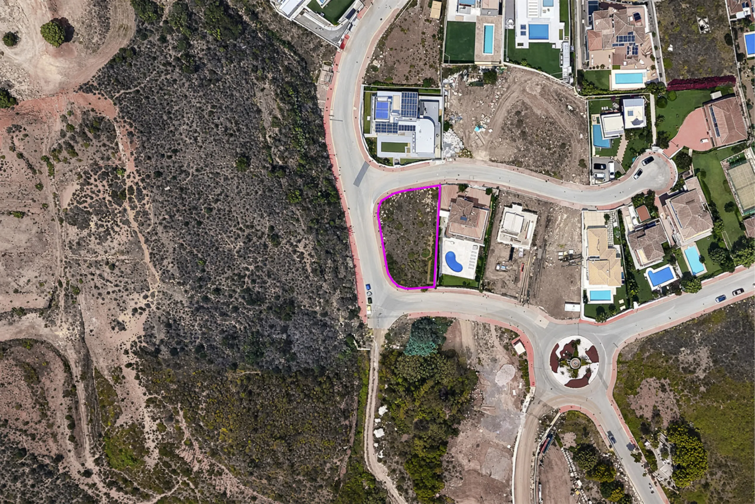 Plot - Land в продаже в Mijas, Málaga. Площадь участка 804 м²
