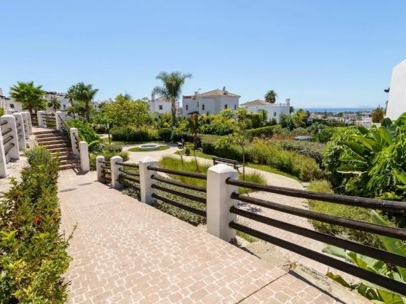 ???? Licensed Holiday Investment in La Resina Golf – Estepona