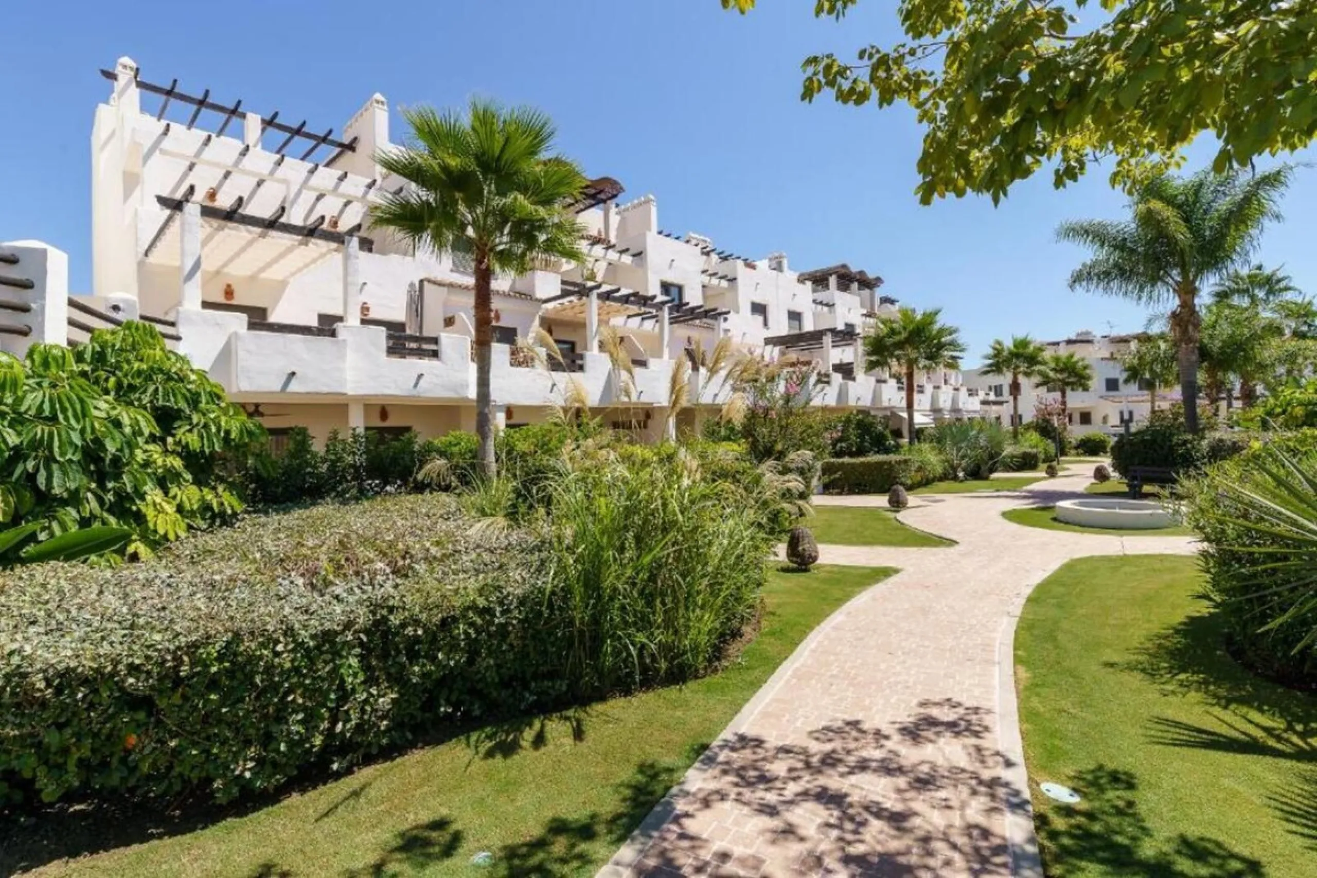 ???? Licensed Holiday Investment in La Resina Golf – Estepona