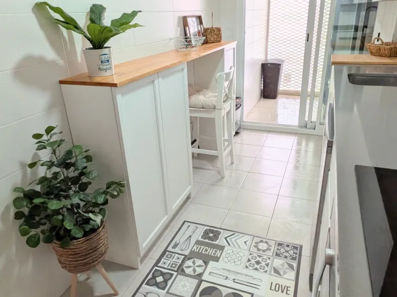 This exceptional newly built corner duplex penthouse offers an outstanding living experience, bathed in natural light thanks to its privileged south and west orientation. Located in one of Estepona's most desirable residential areas, it provides the perfe