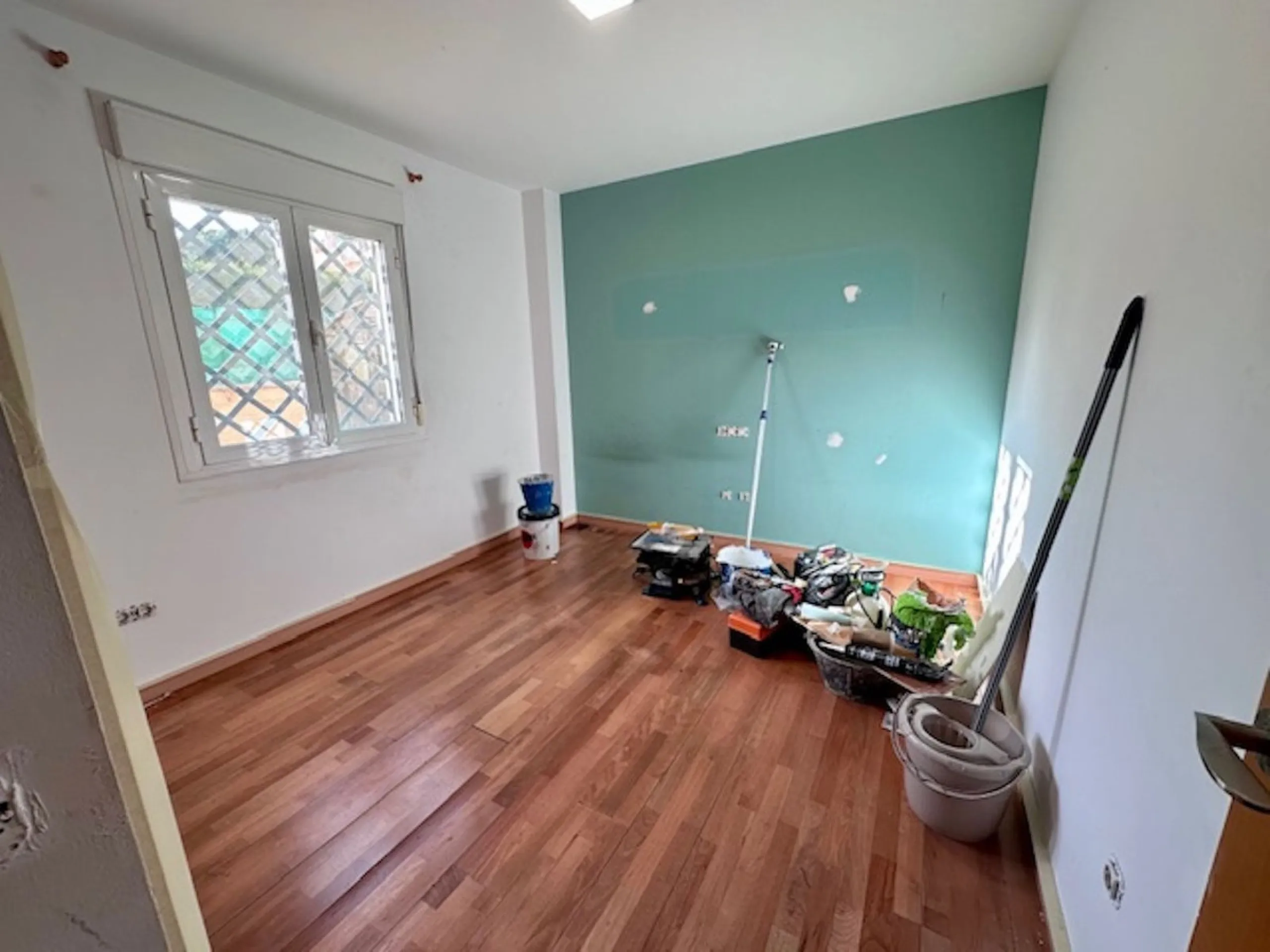 Apartment - Ground Floor Apartment в продаже в Estepona, Málaga. В доме 3 спален и 3 ванных комнат. Площадь дома 87 м²