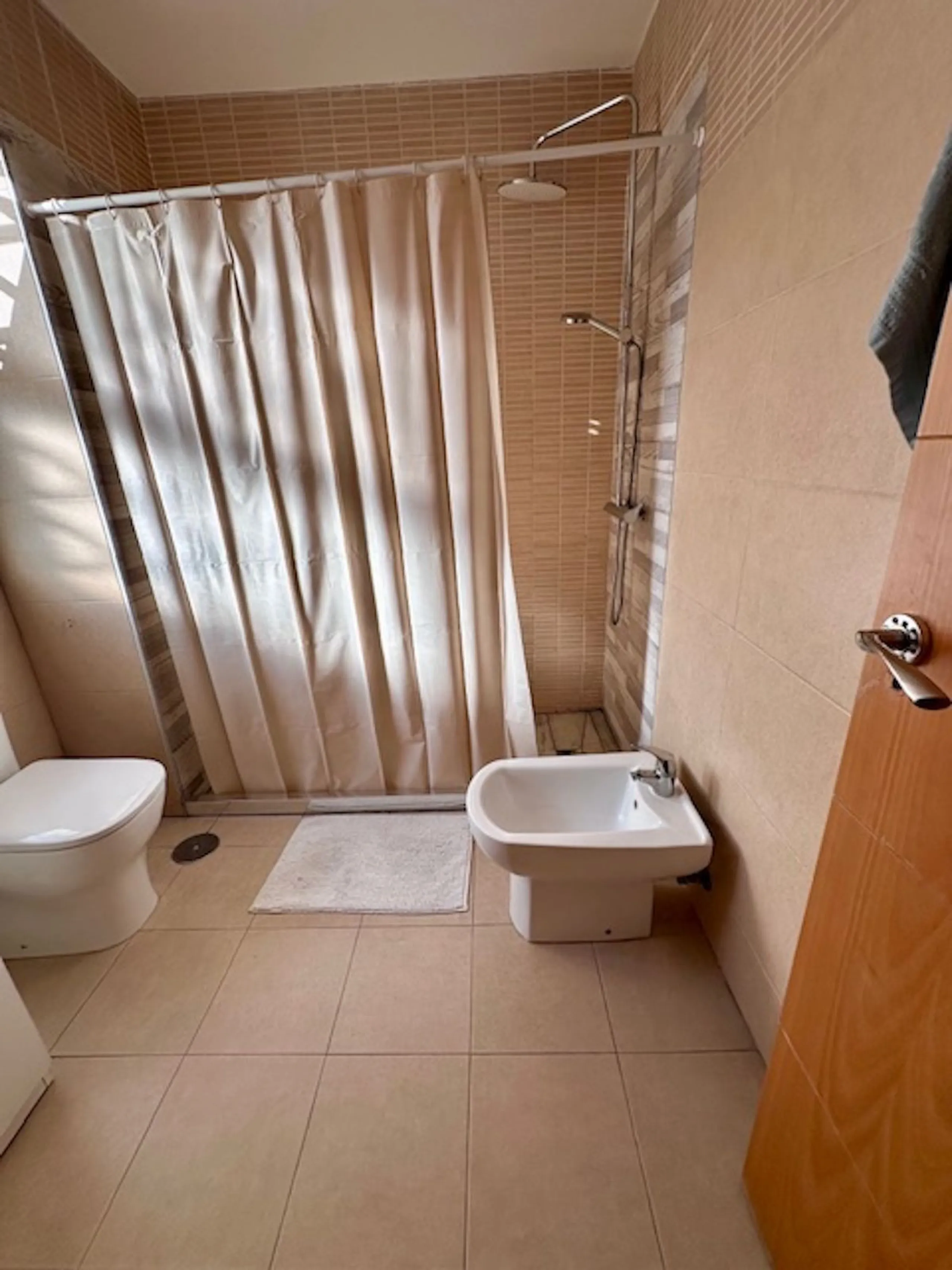 Apartment - Ground Floor Apartment в продаже в Estepona, Málaga. В доме 3 спален и 3 ванных комнат. Площадь дома 87 м²