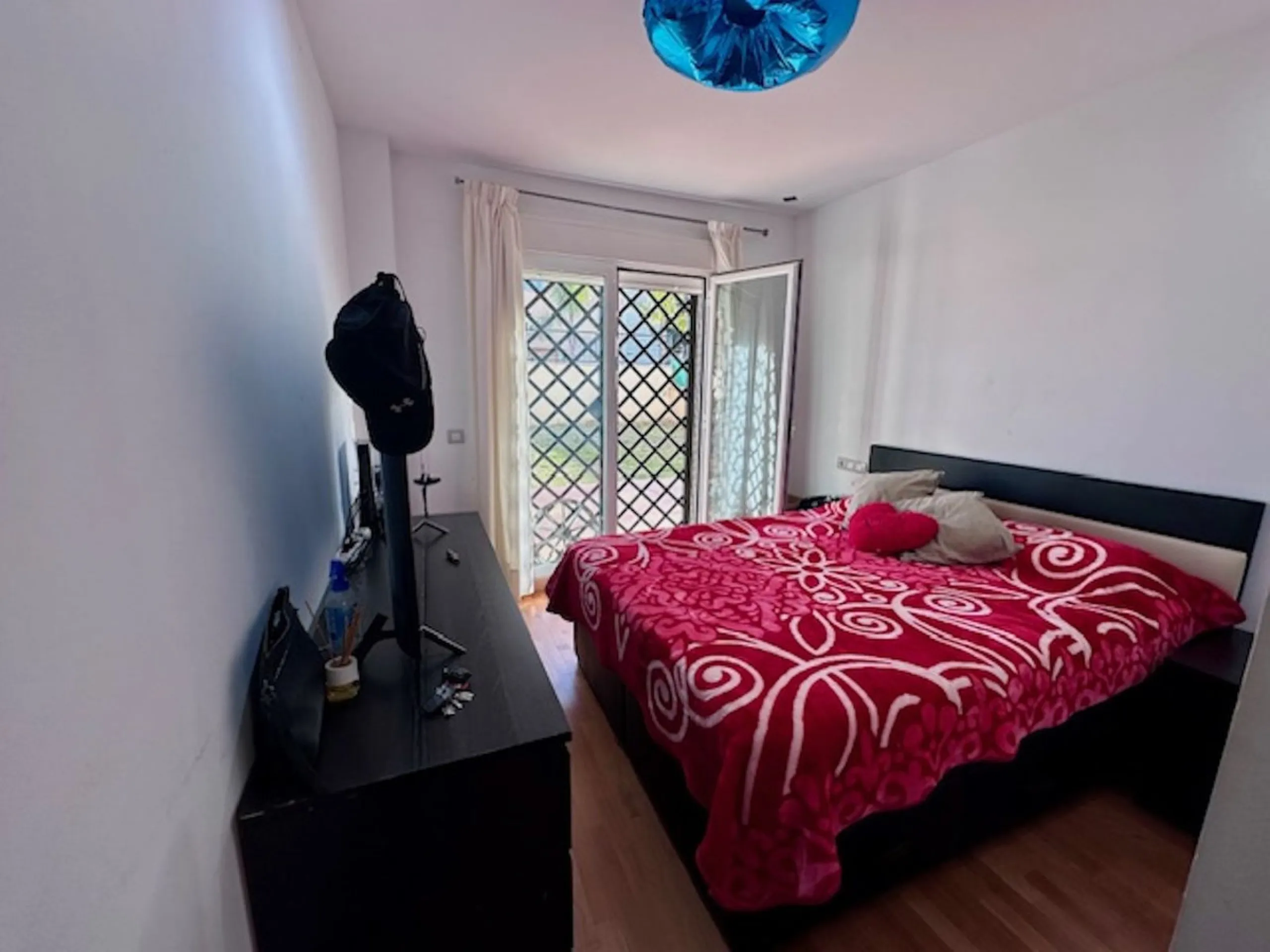 Apartment - Ground Floor Apartment в продаже в Estepona, Málaga. В доме 3 спален и 3 ванных комнат. Площадь дома 87 м²