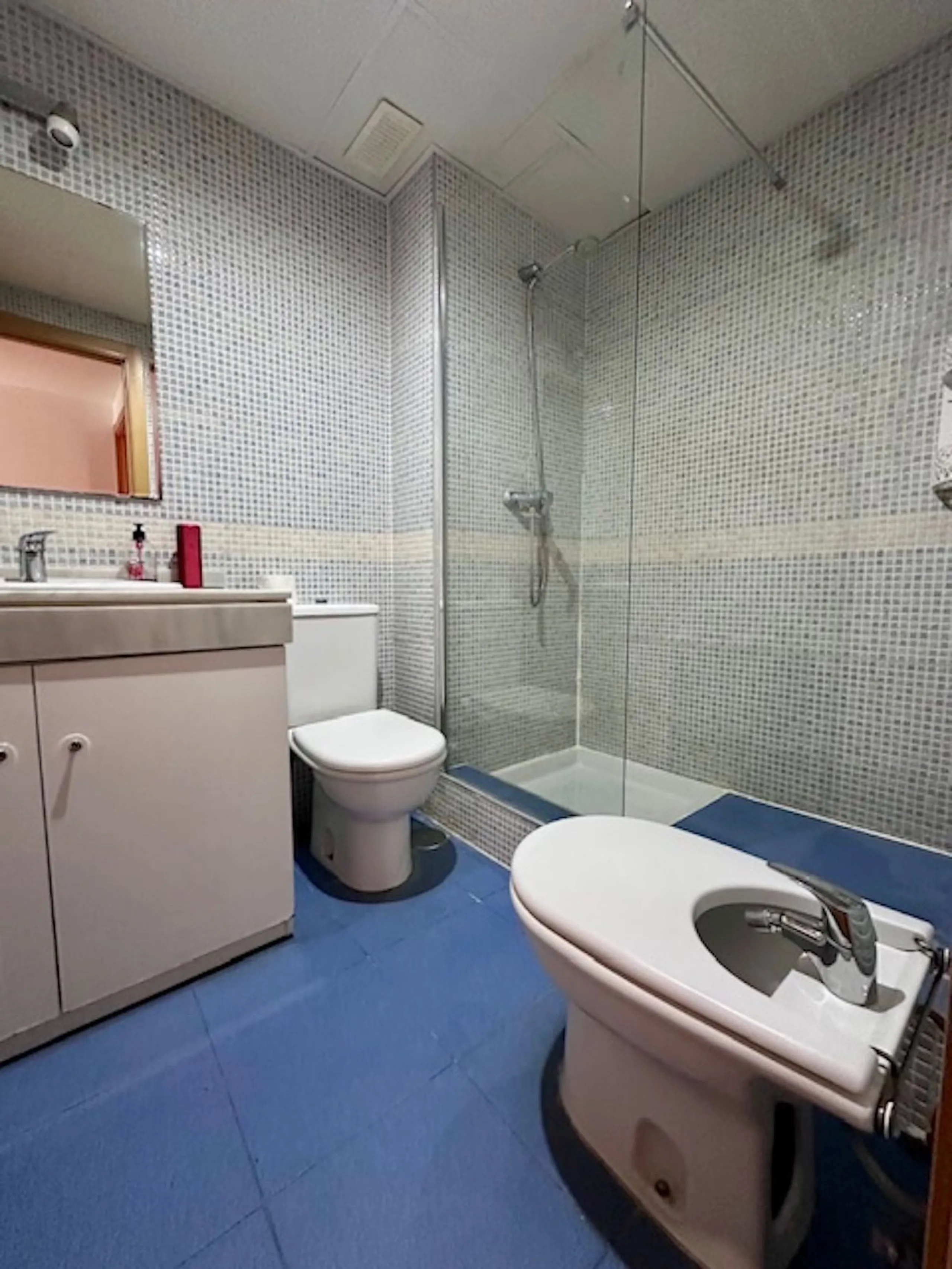 Apartment - Ground Floor Apartment в продаже в Estepona, Málaga. В доме 3 спален и 3 ванных комнат. Площадь дома 87 м²