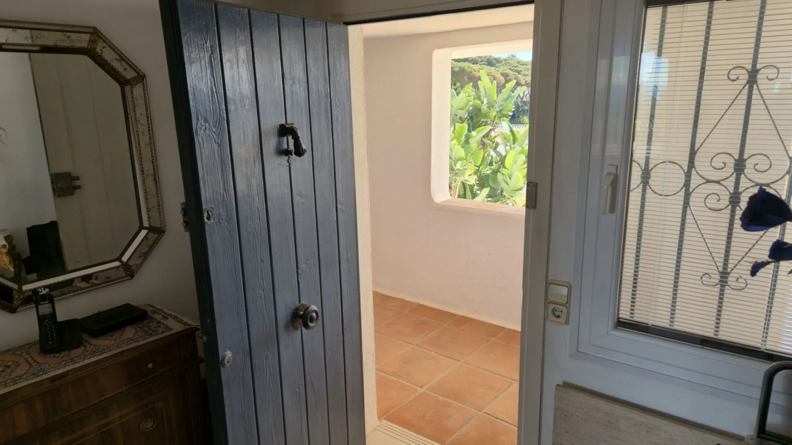 BEACHFRONT OPPORTUNITY and a Perfect rental investment.