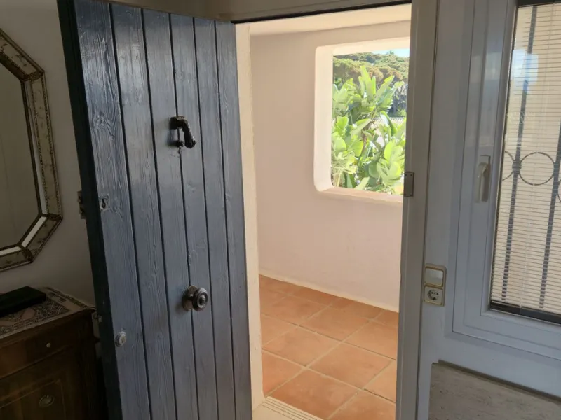 BEACHFRONT OPPORTUNITY and a Perfect rental investment.
