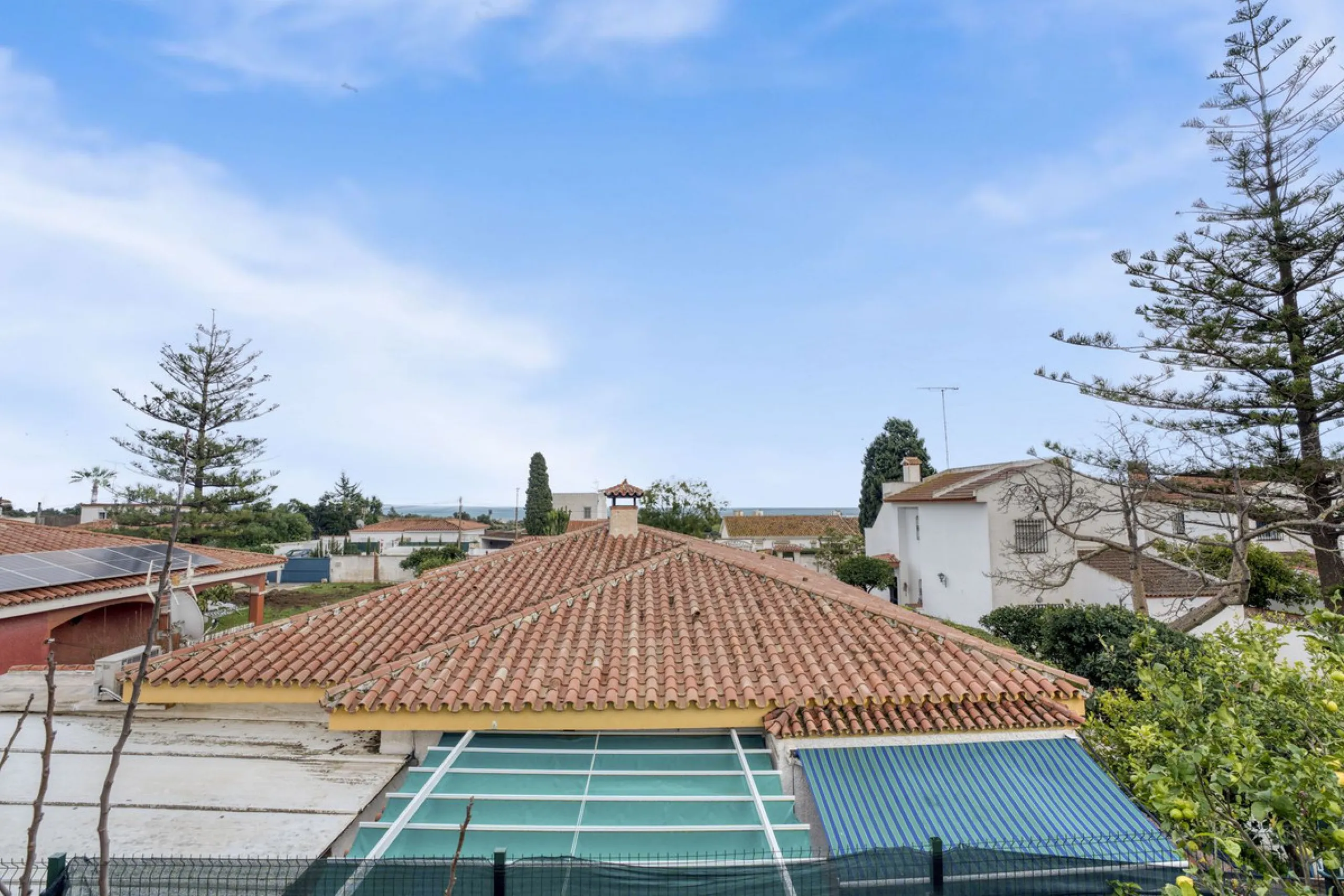 Diese beeindruckende Villa mit Aussicht – der ideale Rückzugsort für Ihre Familie