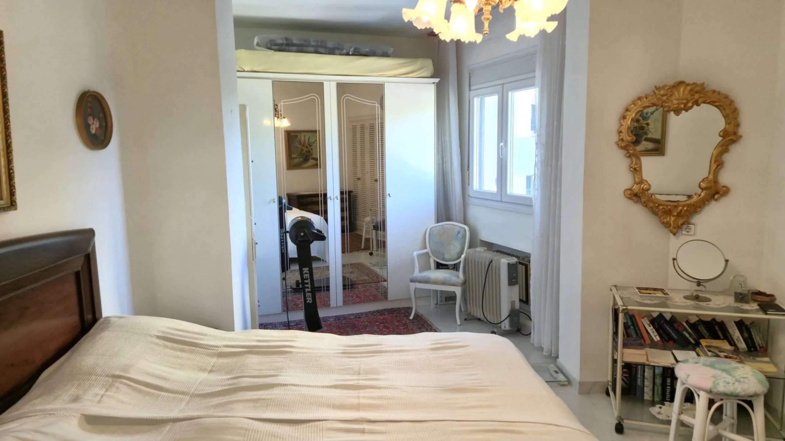 BEACHFRONT OPPORTUNITY and a Perfect rental investment.