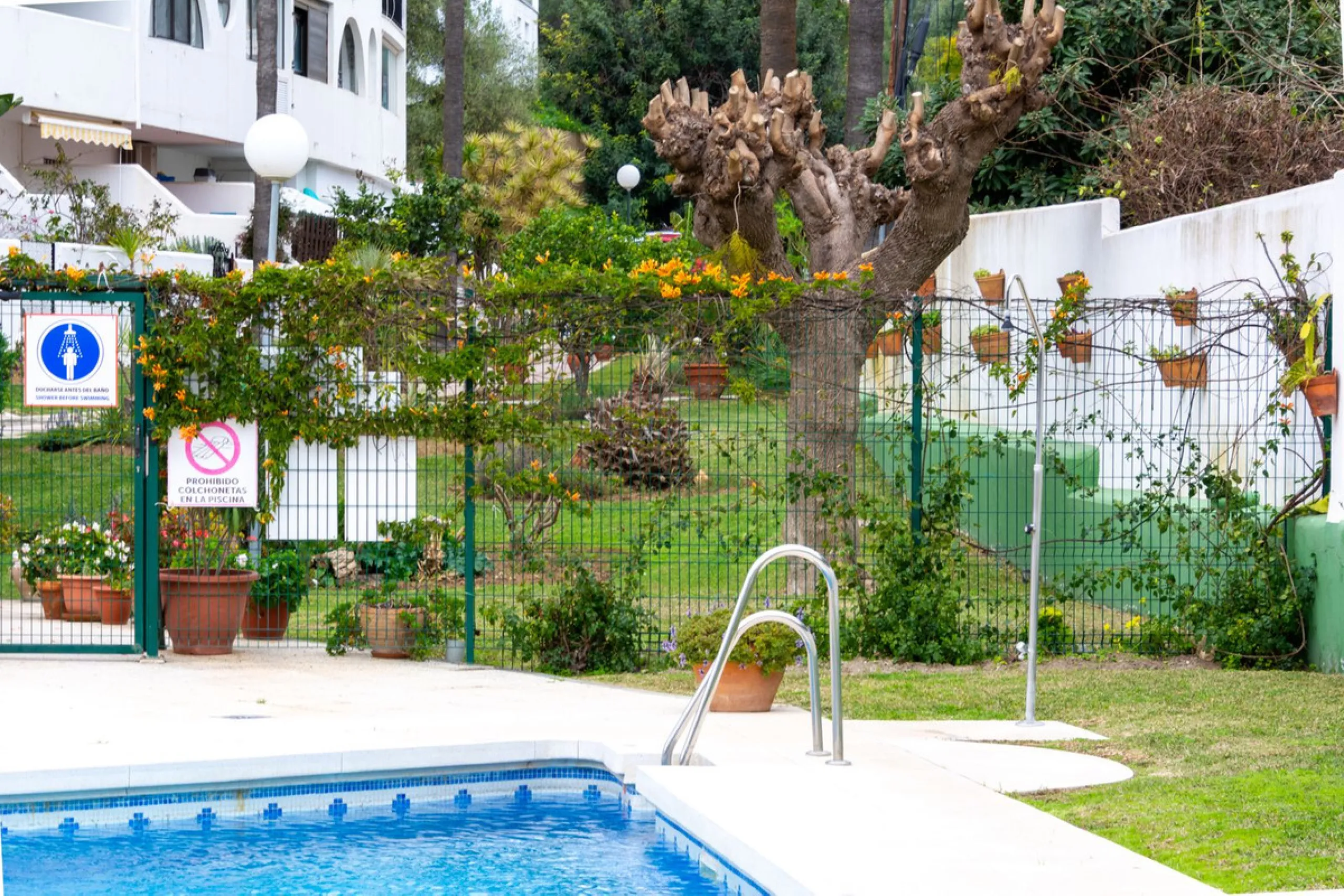 A charming 2 bedroom apartment very close to the Beach in Torreblanca in Fuengirola