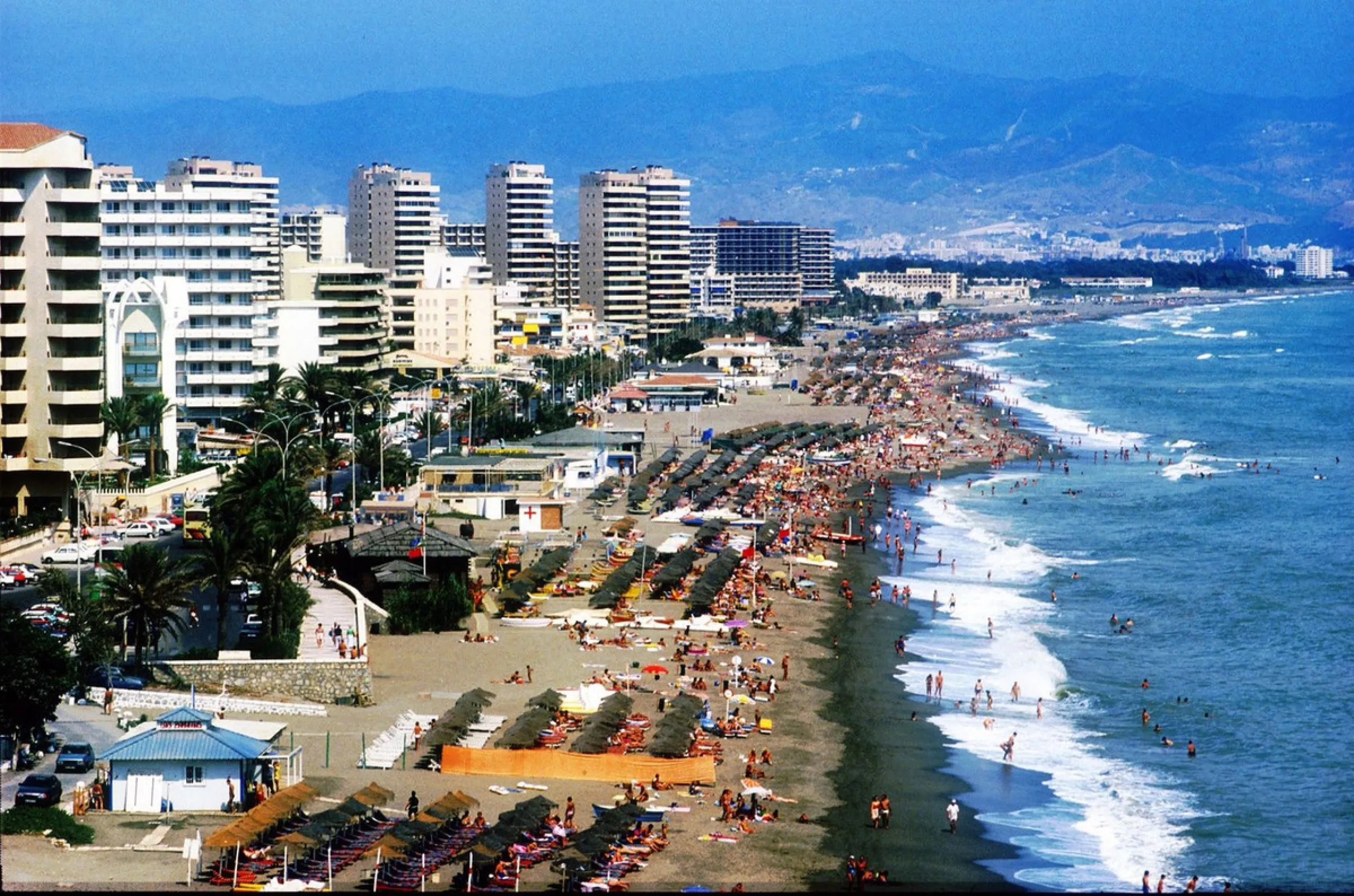 A charming 2 bedroom apartment very close to the Beach in Torreblanca in Fuengirola