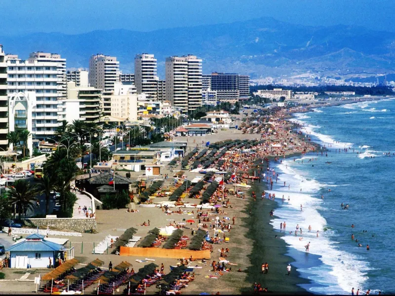 A charming 2 bedroom apartment very close to the Beach in Torreblanca in Fuengirola