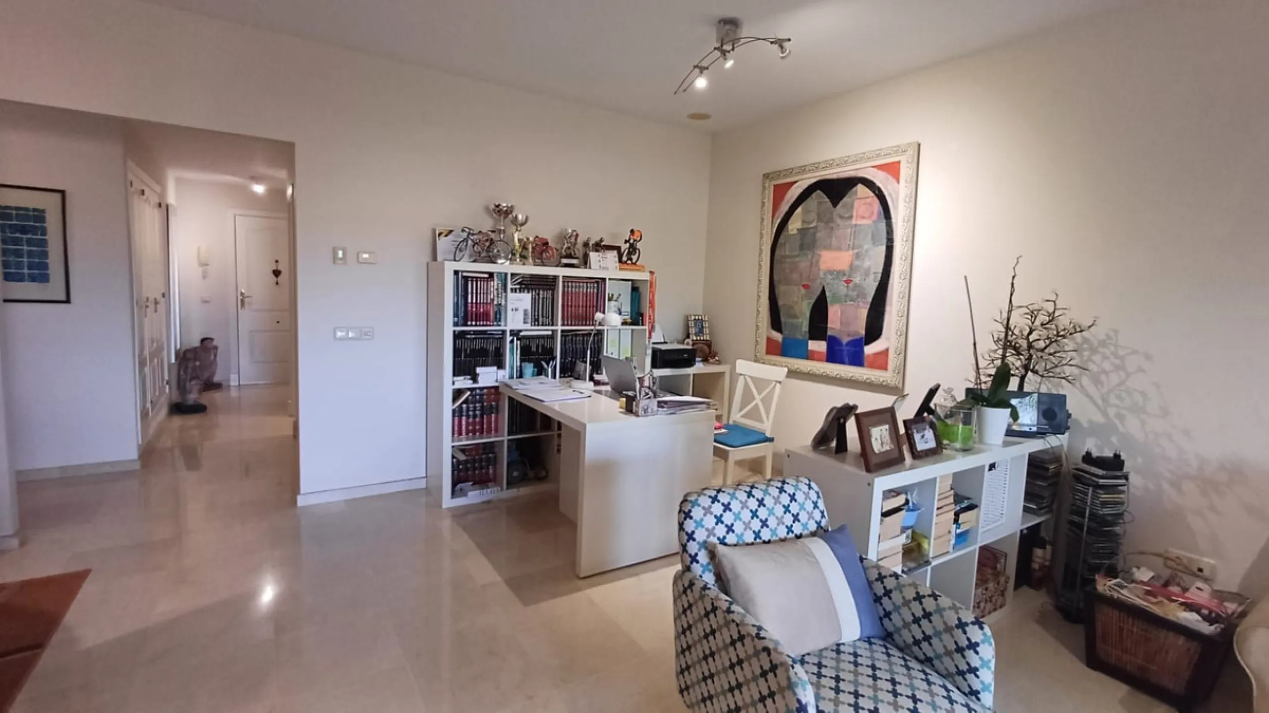 Spacious and bright apartment on the first line of Guadalmina Alta Golf.