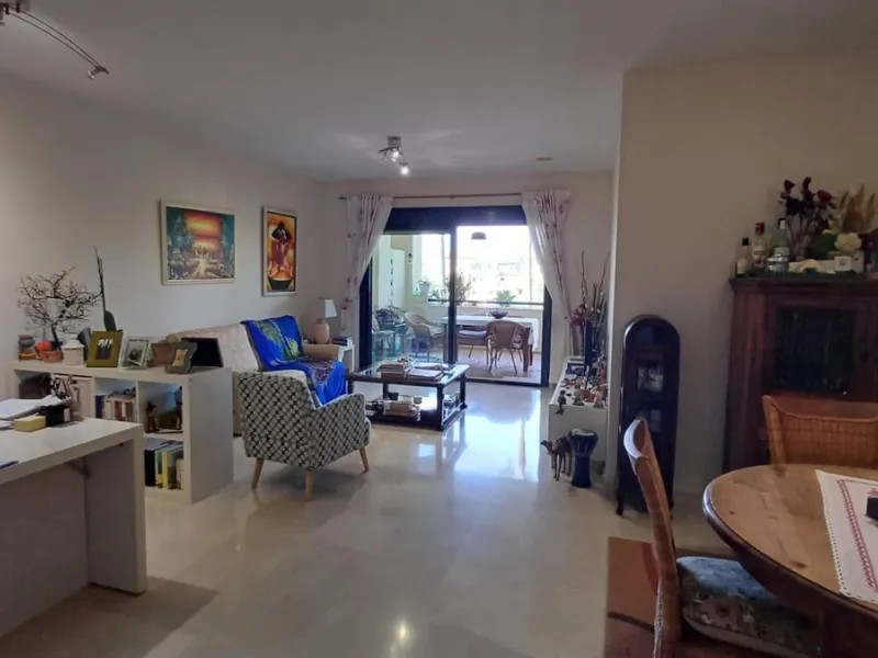 Spacious and bright apartment on the first line of Guadalmina Alta Golf.