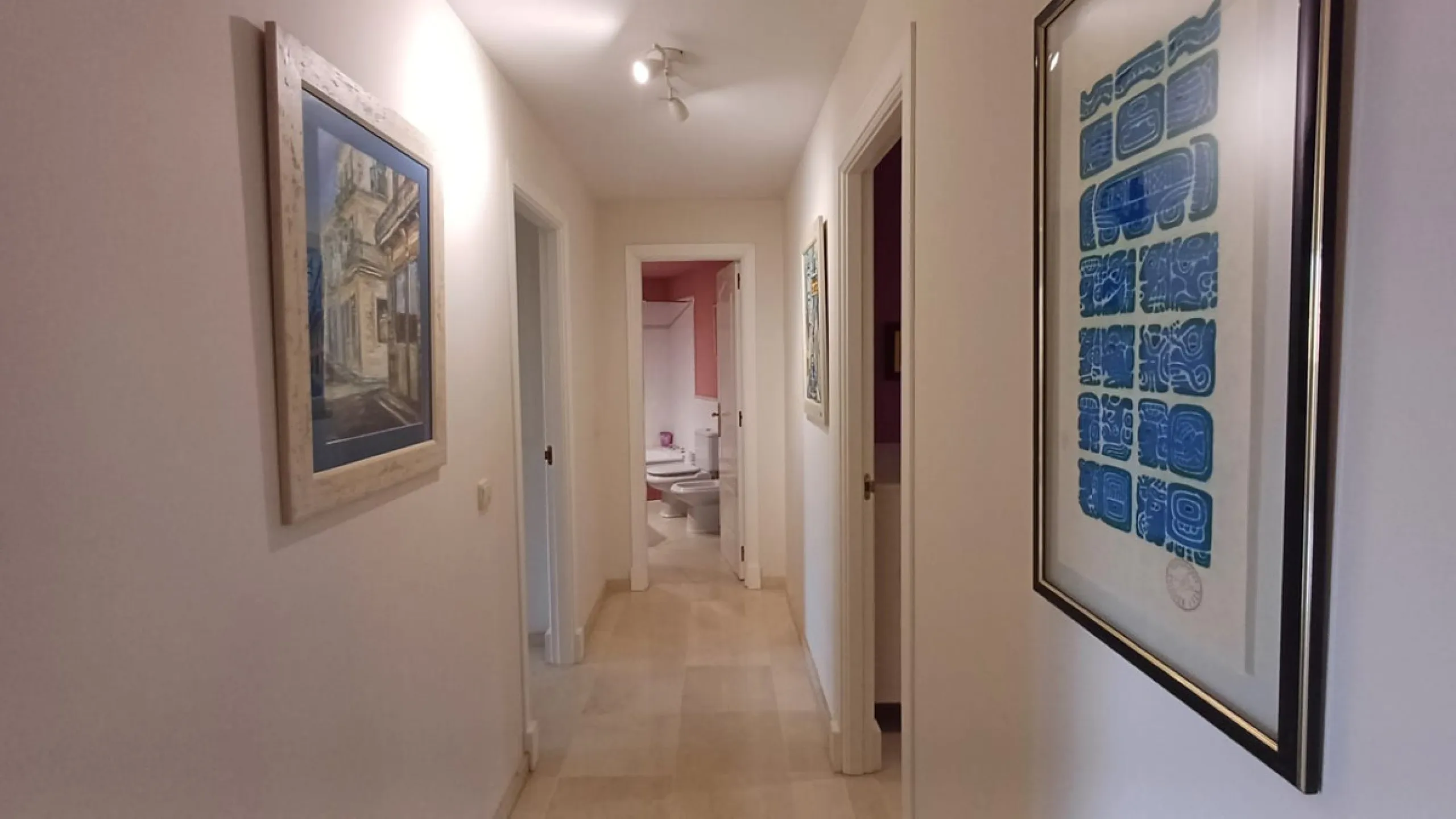 Spacious and bright apartment on the first line of Guadalmina Alta Golf.