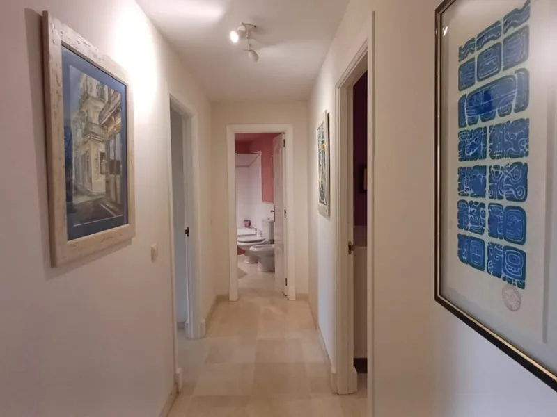 Spacious and bright apartment on the first line of Guadalmina Alta Golf.