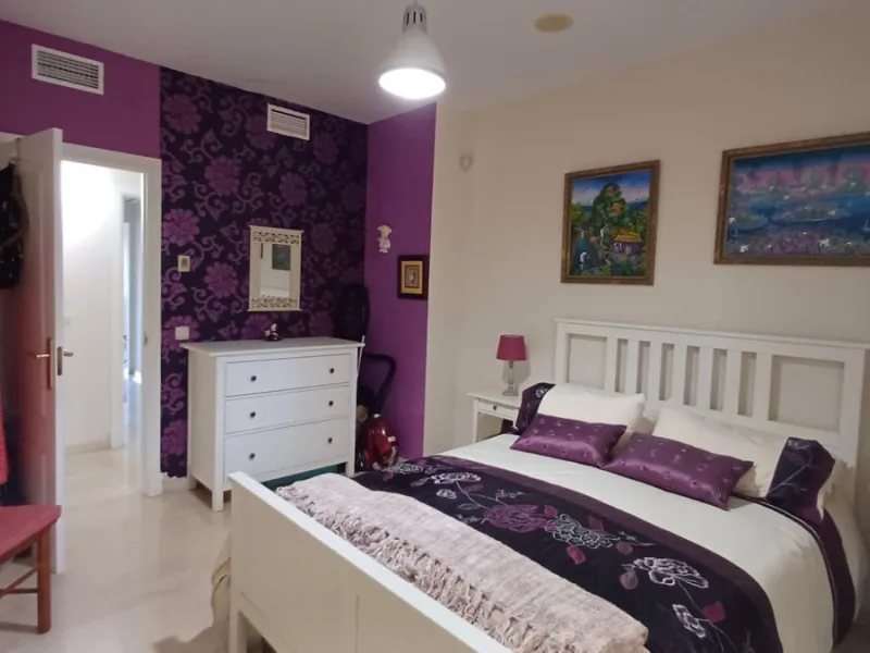 Spacious and bright apartment on the first line of Guadalmina Alta Golf.