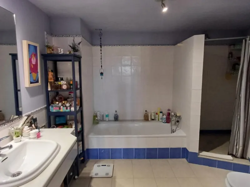 Spacious and bright apartment on the first line of Guadalmina Alta Golf.
