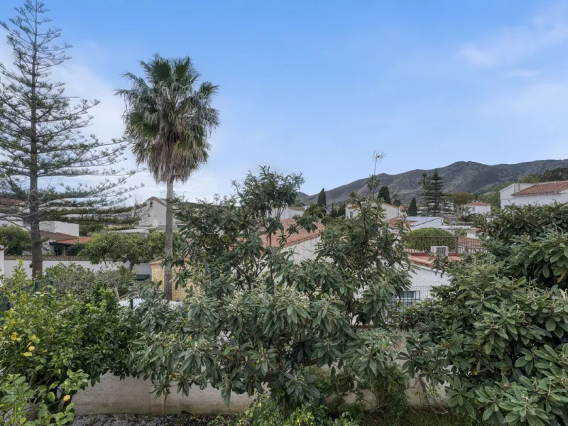 Diese beeindruckende Villa mit Aussicht – der ideale Rückzugsort für Ihre Familie