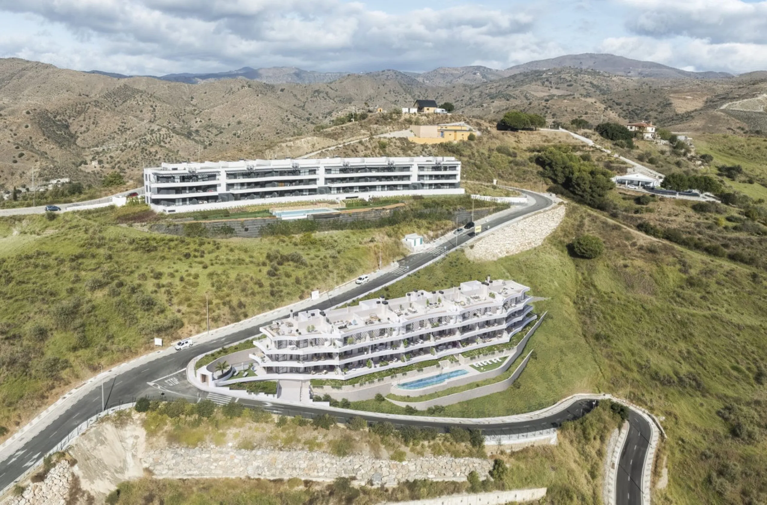 An exciting new construction in Rincon de la Victoria focusing on natural light, warm materials and architecture designed to enjoy everyday well-being.