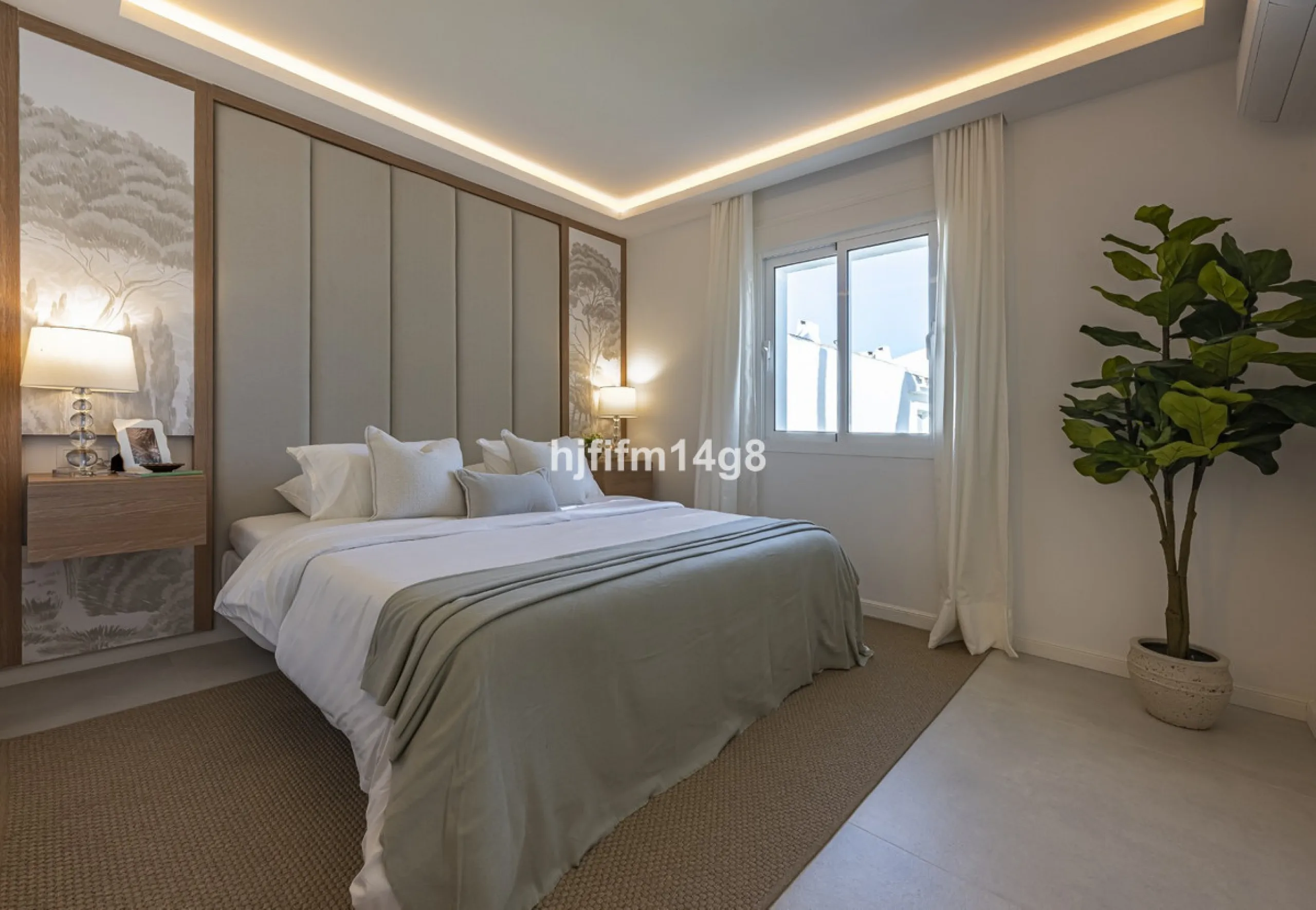 We are delighted to present this stunning, fully refurbished 4-bedroom townhouse located in the sought-after San Javier urbanisation in Nueva Andalucía, within the prestigious Marbella area. Set in a charming and very intimate residential community of jus