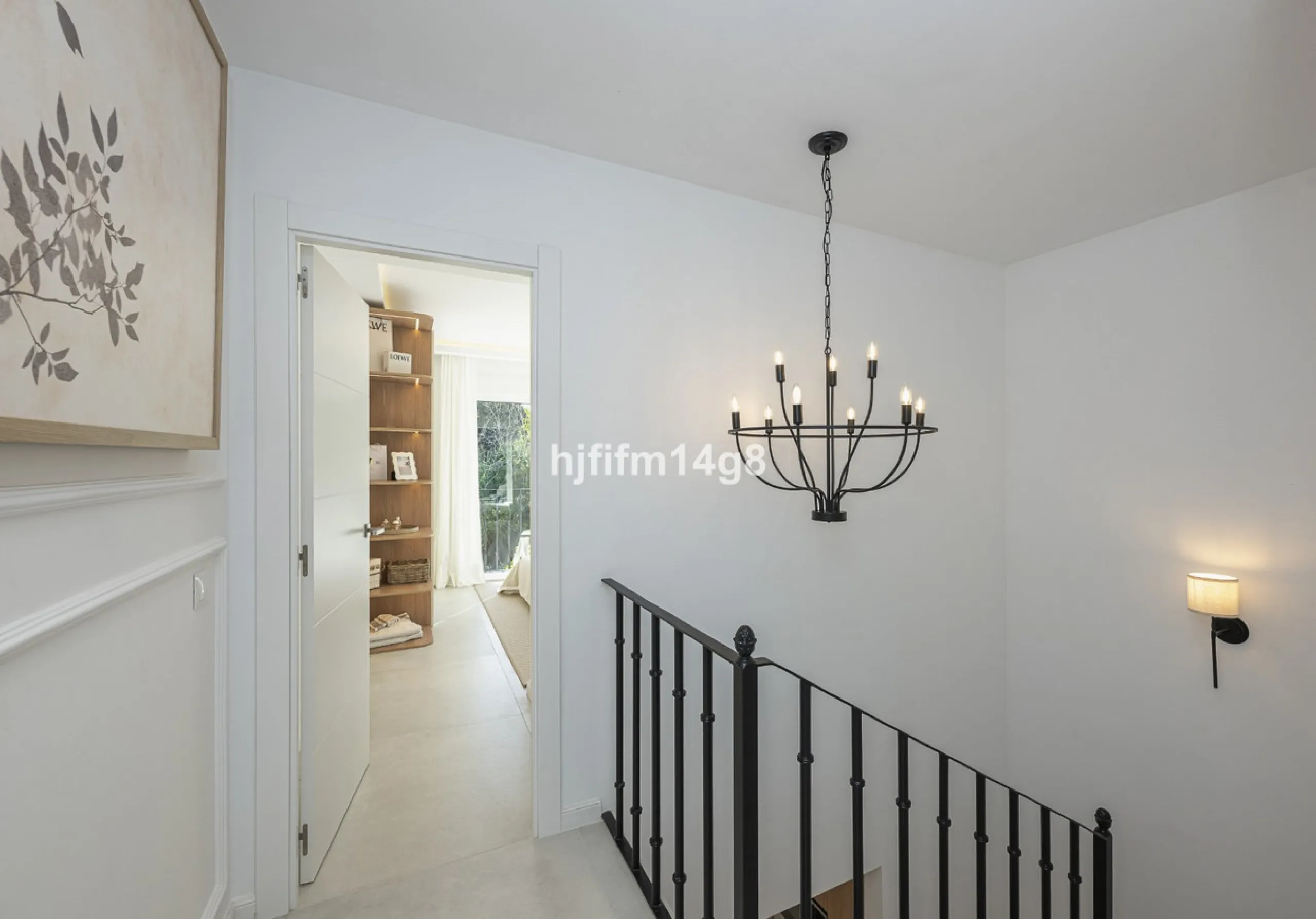 We are delighted to present this stunning, fully refurbished 4-bedroom townhouse located in the sought-after San Javier urbanisation in Nueva Andalucía, within the prestigious Marbella area. Set in a charming and very intimate residential community of jus