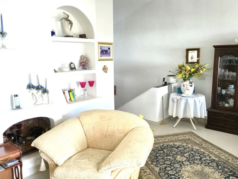 BEACHFRONT OPPORTUNITY and a Perfect rental investment.