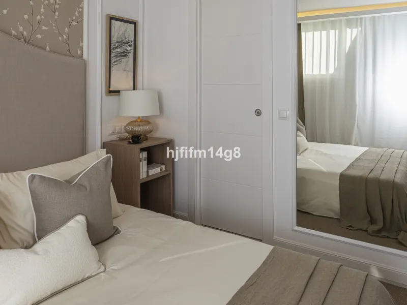 We are delighted to present this stunning, fully refurbished 4-bedroom townhouse located in the sought-after San Javier urbanisation in Nueva Andalucía, within the prestigious Marbella area. Set in a charming and very intimate residential community of jus