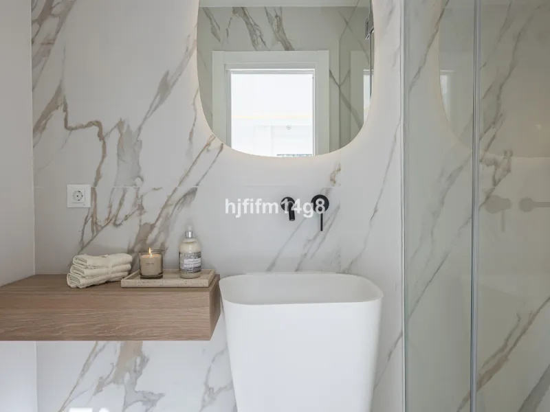 We are delighted to present this stunning, fully refurbished 4-bedroom townhouse located in the sought-after San Javier urbanisation in Nueva Andalucía, within the prestigious Marbella area. Set in a charming and very intimate residential community of jus